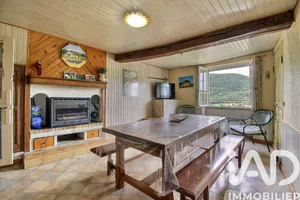 Maison de village à Montbrun-les-Bains (26570)