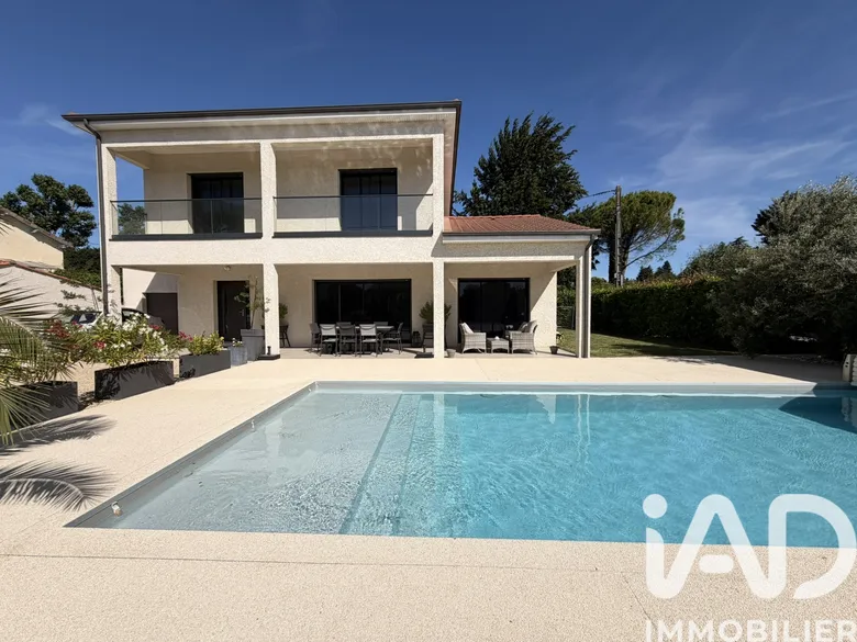 Maison 7 pièces 141 m² · à Livron-sur-Drôme · 141,4 m² · 470 000 €