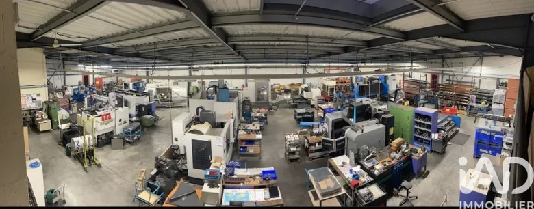 Local commercial 125 m² · à Joué-lès-Tours · 125 m² · 479 700 €