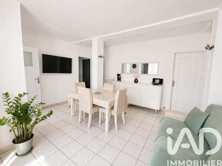 Appartement 4 pièces 65 m² · à Sainte-Geneviève-des-Bois · 64,8 m² · 185 000 €