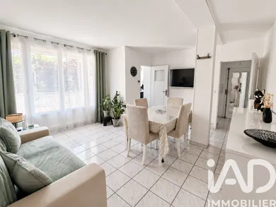 Appartement à Sainte-Geneviève-des-Bois (91700)