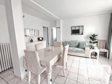 Appartement à Sainte-Geneviève-des-Bois (91700)