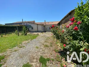 Maison de campagne à Clavé (79420)
