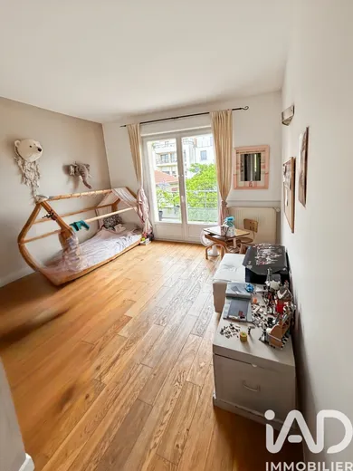 House in Suresnes (92150)