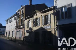 Building in Riscle (32400)