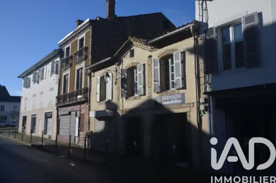 Immeuble à Riscle (32400)