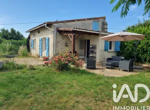 Maison de campagne à Val-de-Comporté (86400)