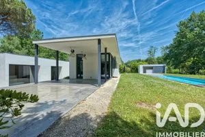 Maison d'architecte à Cénac (33360)