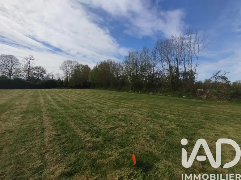 Terrain à bâtir à Flancourt-Crescy-en-Roumois (27310) · 53 000 €