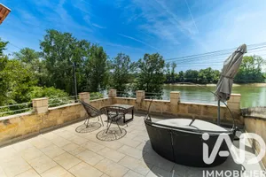 Apartment in Langoiran (33550)