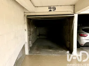Garage à Paris (75007)