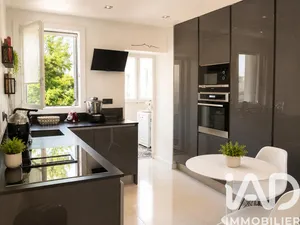 Apartment in Marseille (13008)