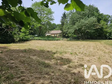 Terrain à bâtir à Montfort-le-Gesnois (72450)
