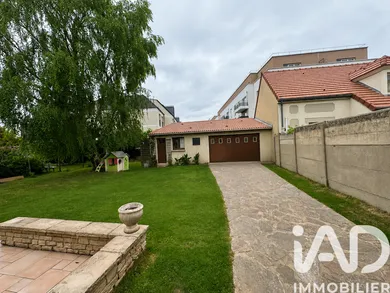 Traditional house in Trappes (78190)