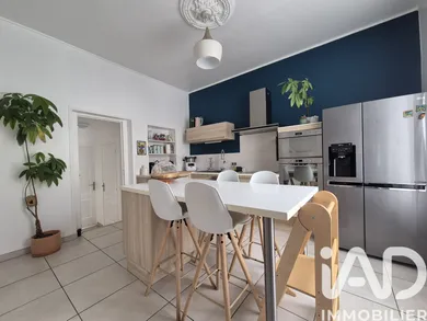 Townhouse in Thouars (79100)