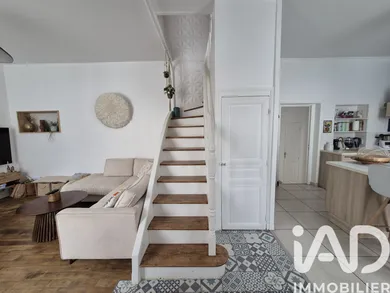 Townhouse in Thouars (79100)