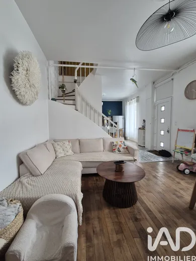 Townhouse in Thouars (79100)