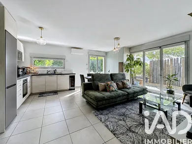 Appartement à Sainte-Consorce (69280)