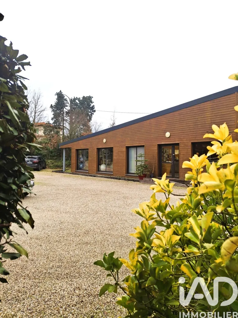 Immeuble 7 pièces 157 m² · à Montauban · 157 m² · 390 000 €