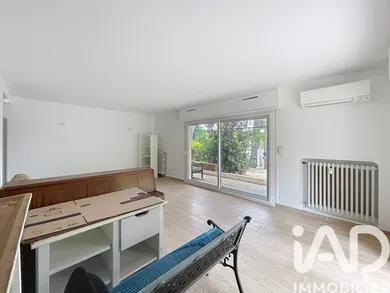Apartment in Toulon (83000)