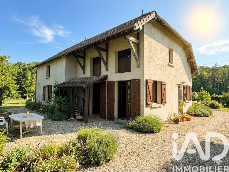 Maison 7 pièces 168 m² · à Lentilles · 168 m² · 181 000 €