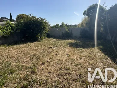 Terrain à Carnoux-en-Provence (13470)