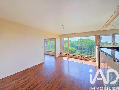 Apartment in Brunoy (91800)