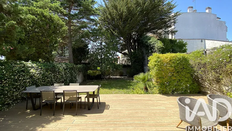Maison 6 pièces 200 m² · à Bordeaux · 200 m² · 998 000 €