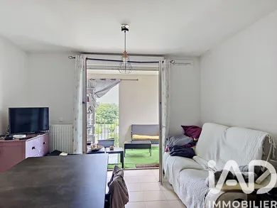 Apartment in Cenon (33150)