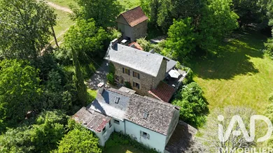 Maison de campagne à Auzits (12390)