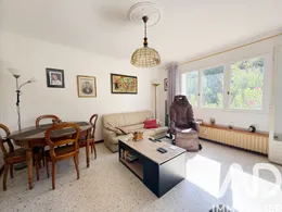 Apartment in Hyères (83400)