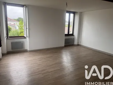 Appartement à Saint-Palais (64120)