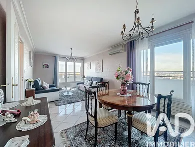 Apartment in Tours (37200)