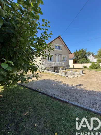 Traditional house in Ury (77760)
