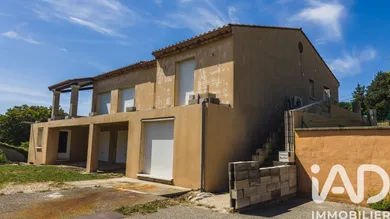 Maison à Apt (84400)