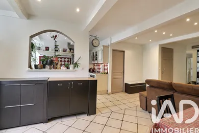 Apartment in Rougiers (83170)