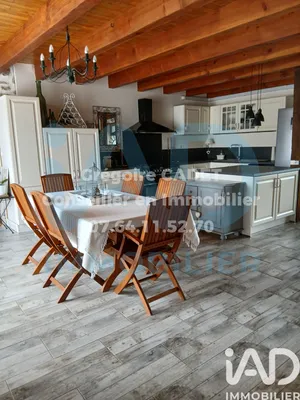 Park home in Toulx-Sainte-Croix (23600)