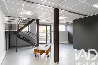 Immeuble à Maulévrier (49360)