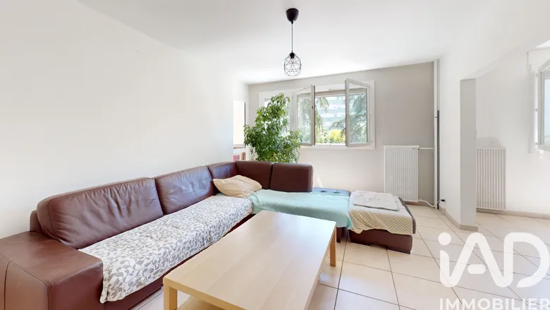 Appartement 4 pièces 80 m² · à Échirolles · 80 m² · 80 000 €