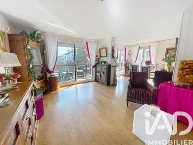 Apartment in Saint-Cloud (92210)