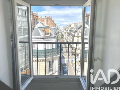 Apartment in Paris (75017)