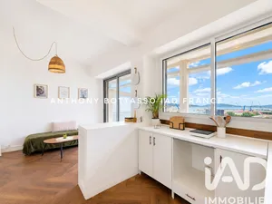 Apartment in Toulon (83000)