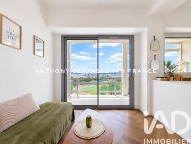 Apartment in Toulon (83000)