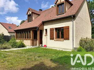 Traditional house in Raizeux (78125)