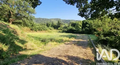 Terrain à bâtir à Collobrières (83610)