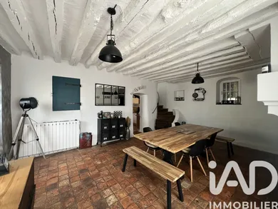 Traditional house in Gouvernes (77400)