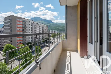 Apartment in Grenoble (38000)