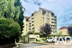 Apartment in Troyes (10000)