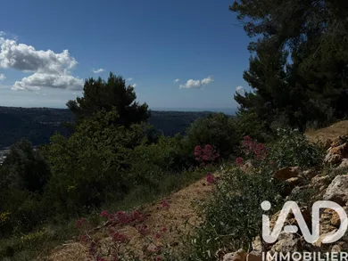 Terrain à bâtir à Carros (06510)