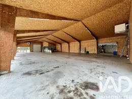 Commercial in Vernantes (49390)
